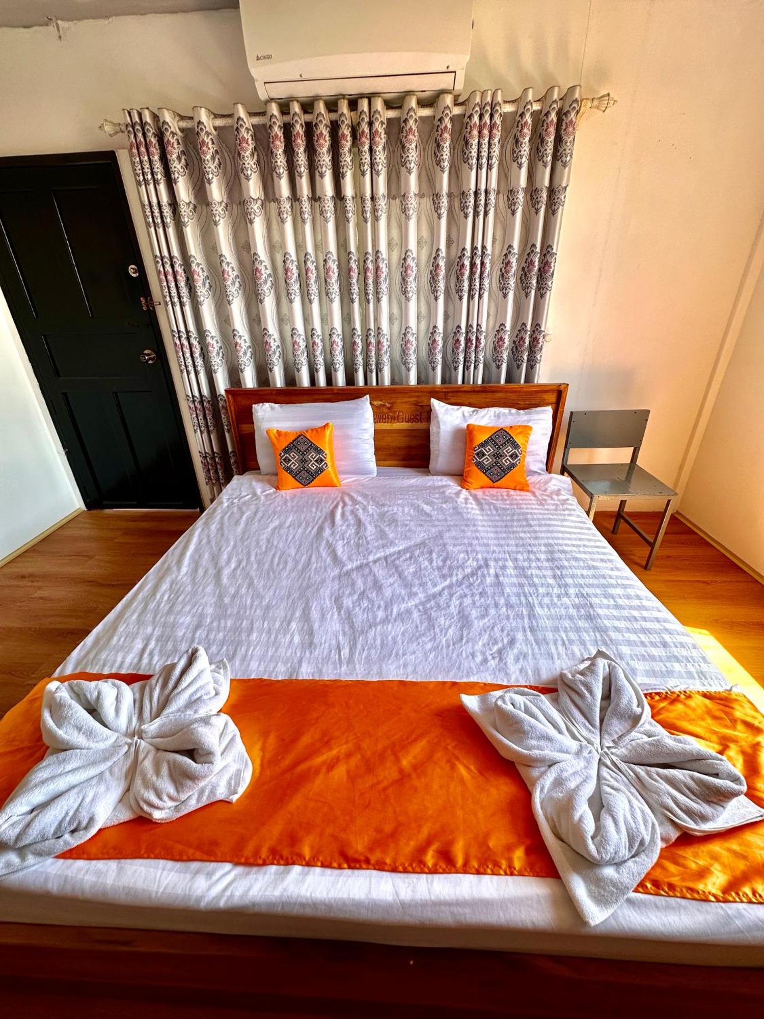 Heaven Guesthouse Pakxe Eksteriør billede